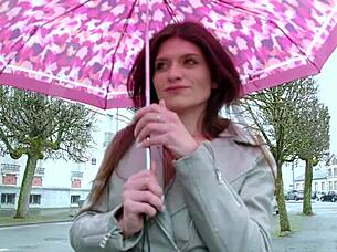 Линда хостесата жадува дълбоко ебане