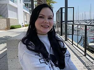 Уау, Готфилд Брин Майкълс получава жестоко чукане на матката!