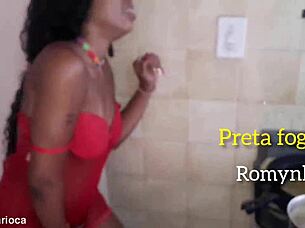 Gostosa Preta Fogosa Gozando Muito Cheia De Tesão.