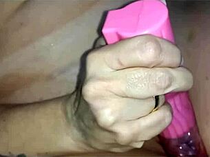 in a sensual night affair, a beautiful woman gets a rough blowjob and creampie in her wet pussy