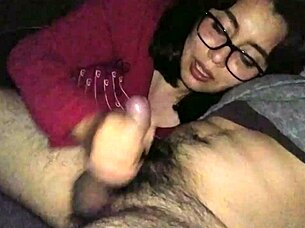 Chubby teen 18+ whore Maria demands semen in outdoor public blowjob