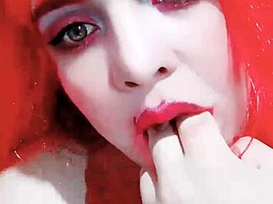 i'm trying to lick the leche girl, but it's tricky