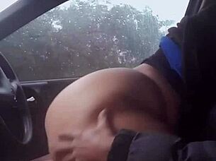 We went for a car ride and I sucked his cock on the way then sat on it nicely 😏🚗