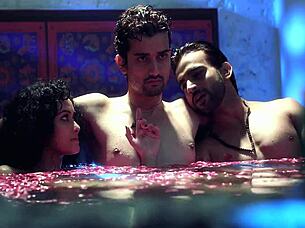 Rahul Gets Confused In The Group Setting