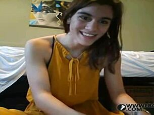 Kit Clementine Performs Live on Webcam for Wwwebgirls Com