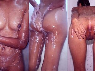 Sexy Ducha De Mi Ardiente Hermanastra Susy Ella Tiene Una Tetas Pequeñas Y Culo Grande Y Caliente 4K Full Red