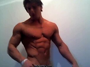 Jeff Seid flexes his muscular body in high definition