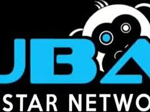 I-I love watching MILF Jezebelle toy her big tits and pussy in this hotel room nude