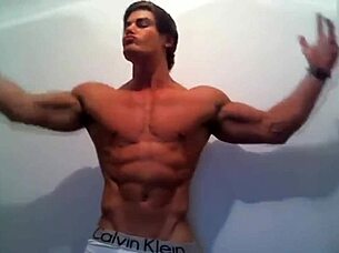 Jeff Seid flexes his muscular body in high definition