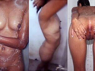 Sexy Ducha De Mi Ardiente Hermanastra Susy Ella Tiene Una Tetas Pequeñas Y Culo Grande Y Caliente 4K Full Red