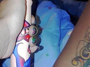 Mexican amateurs play with toys