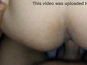 My girlfriend surprises me with her big ass in doggy style at home.