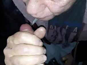 Gay Craigslist Ad Leads To Intense Sucking Session In Private