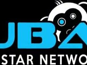 Babe Vyxen Steel Uses a Toy