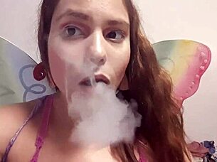 i'm ginger paris, a young 18+ teen in fairy lingerie, talkin dirty about my pussy and costumes while feelin sexy and fetishy.