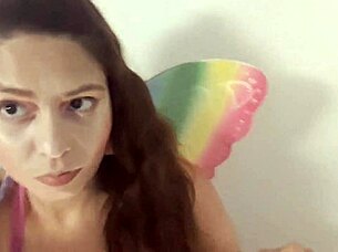 i'm ginger paris, a young 18+ teen in fairy lingerie, talkin dirty about my pussy and costumes while feelin sexy and fetishy.