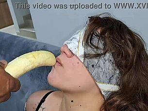 mi hermanastra sabe chupar una buena polla con juguetes