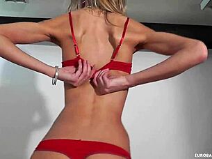 Sindy Vega Sucks Cock for Facial Cumshot