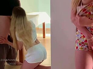 Que Rico Como Follan Mis Compañeros De Piso! Sexo Duro En La Mesa Con Teen 18+