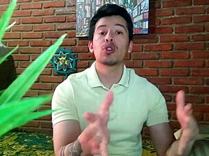 le pague a un musculoso vergon para que me quitara la virginidad relato sexual