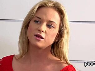 Cute Idol Squirts Warm Piss and Blasts from Her Yummy Twat!