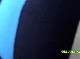 The guest fucked the hotel attendant who served pepper soup in his room.