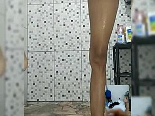 Out of boredom, i showered and masturbated on cam