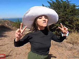 i love fucking in public on the beach, almost got caught with my ass out.