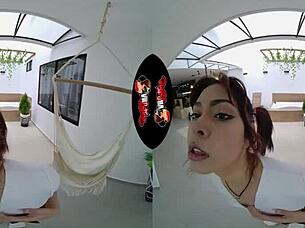 Cute latina ass in vr reality
