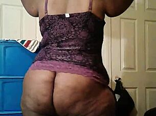 I love getting nasty with my huge soft ass