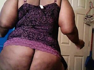 I love getting nasty with my huge soft ass