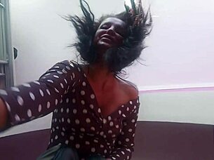 Milf slut rides face with big tits and ass