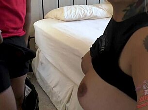 Peaches Presley gets an afternoon anal fuck