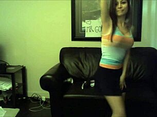 Alinity dances sexy to Shakira with bouncing tits