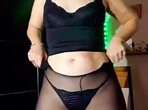 Young Latina Brunette Webcam Show For Boyfriend