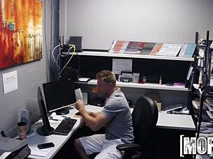 Stacie Jaxxx in fresh POV tube 😍. Rough fucking her pussy to orgasm.