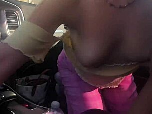 Natalia Queen Sucks Monster Cock At Car Wash