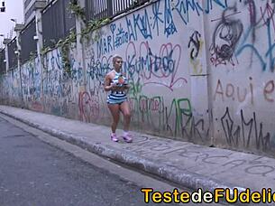 loira rabuda dando pro massagista