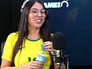 alyne lary loves taking all the cum