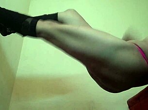 Super sexy hot dance!