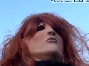 Why is broke wearing her mask in public with redhead ass exposed?