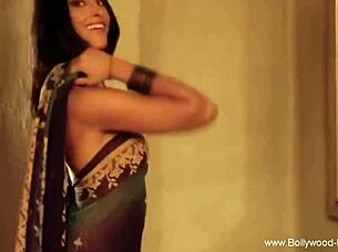 Forbidden dance ritual from India with teasing and nude elements