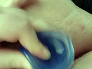 I playing with my new dildo cleverly