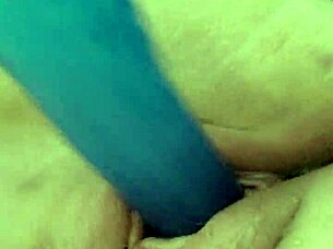 I playing with my new dildo cleverly