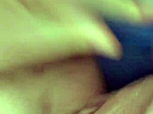 I playing with my new dildo cleverly