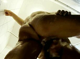 Amateurs give homemade handjobs in bath compilation