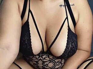 lissa tyler gives you her big natural tits and curvy ass