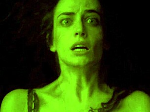 Oil those chubby tits.