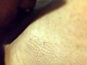 Intense sucking on wet pussy with deep passion