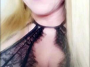 Sexy milf in blue lingerie fucks dildo on cellphone video 😘